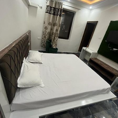 Hotel Jai Mata Chintpurni Bharwain מראה חיצוני תמונה